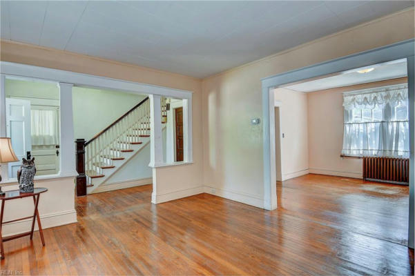 141 FORREST AVE, NORFOLK, VA 23505, photo 4 of 9